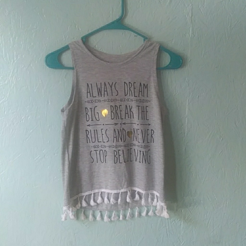 A shirt/ tank top